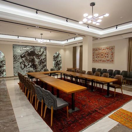 Rayyan Hotel Самарканд Екстериор снимка