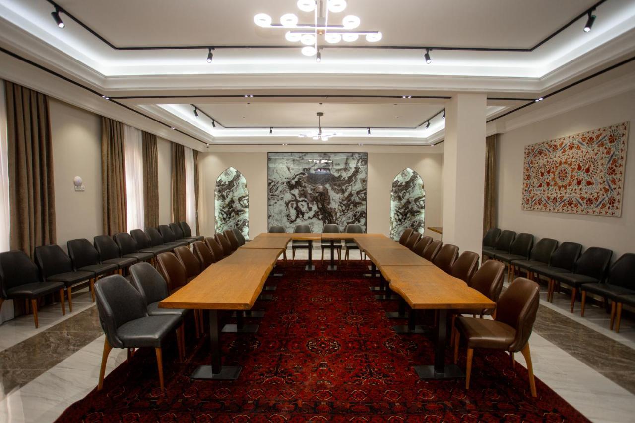 Rayyan Hotel Самарканд Екстериор снимка